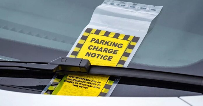 0_parking-fine-on-wind-screen-of-car